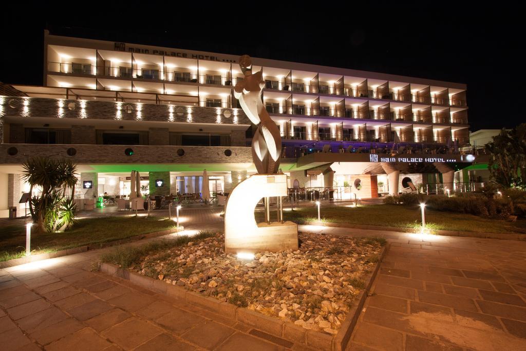 Main Palace Hotel Roccalumera Exteriör bild